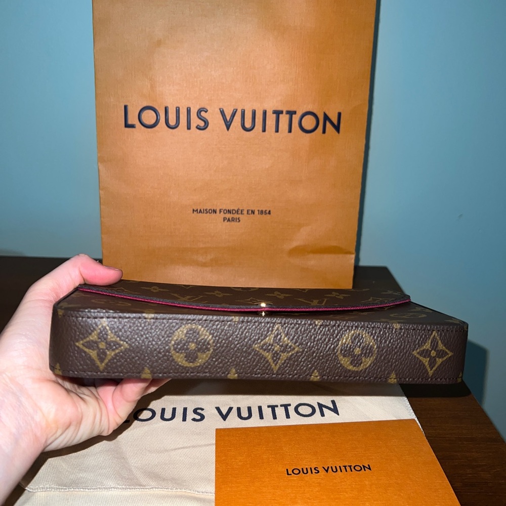 Louis Vuitton Felicie Pochette - Picture 6 of 13